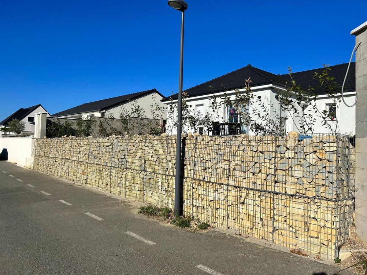 Chambre Privee/Climatisee+Tv /Petit Dejeuner Inclu/Tout Confort Nevers Exteriör bild