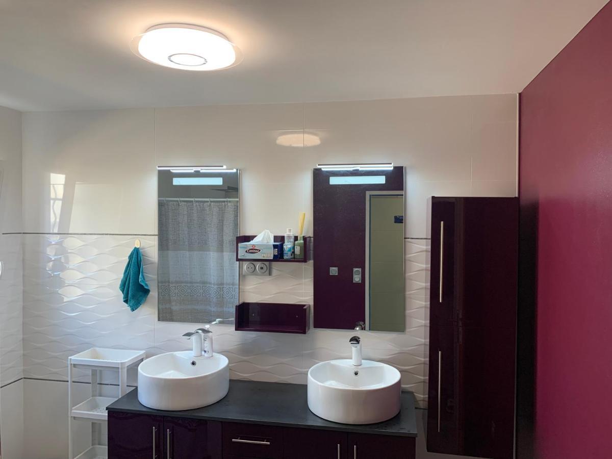 Chambre Privee/Climatisee+Tv /Petit Dejeuner Inclu/Tout Confort Nevers Exteriör bild