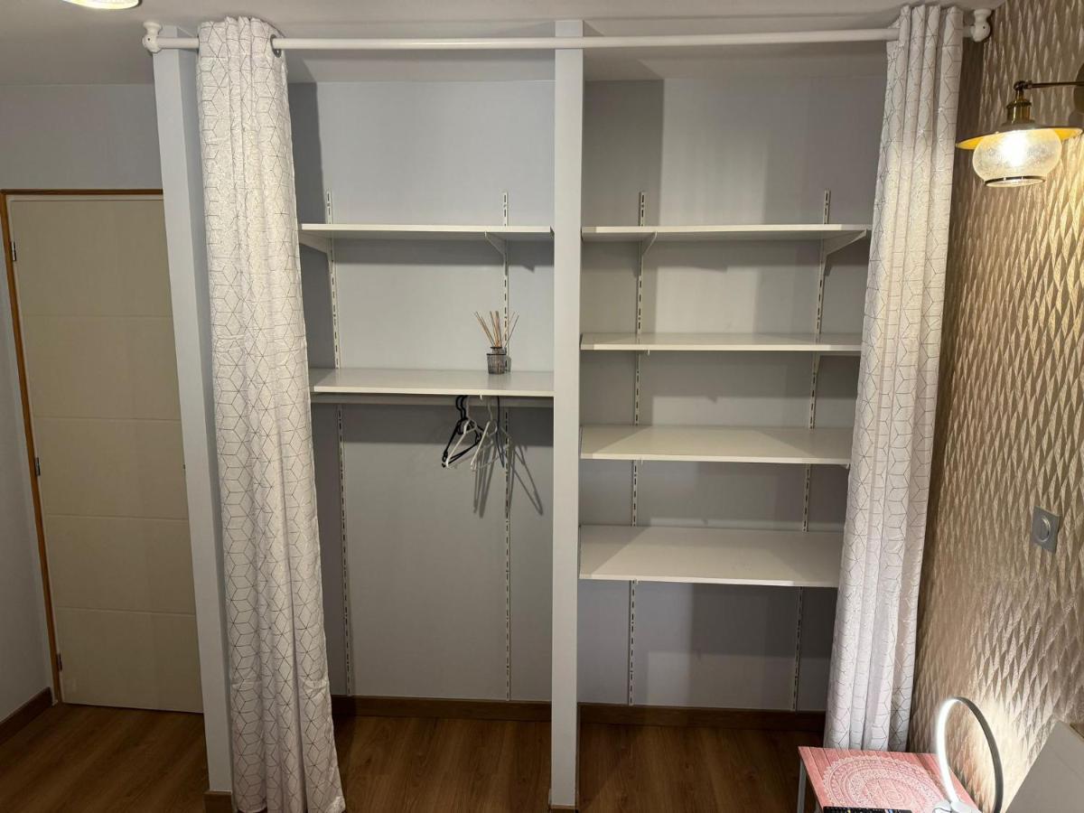 Chambre Privee/Climatisee+Tv /Petit Dejeuner Inclu/Tout Confort Nevers Exteriör bild