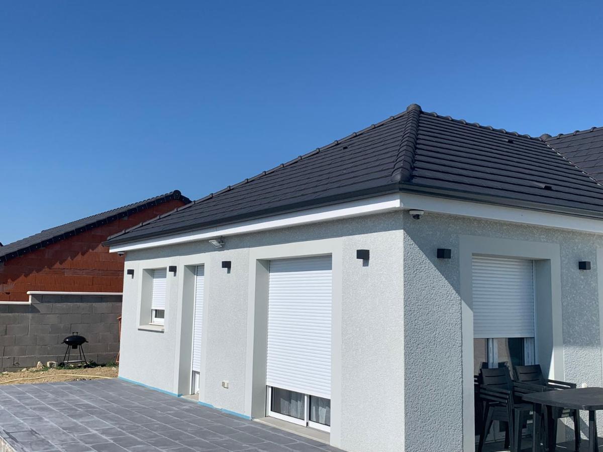 Chambre Privee/Climatisee+Tv /Petit Dejeuner Inclu/Tout Confort Nevers Exteriör bild