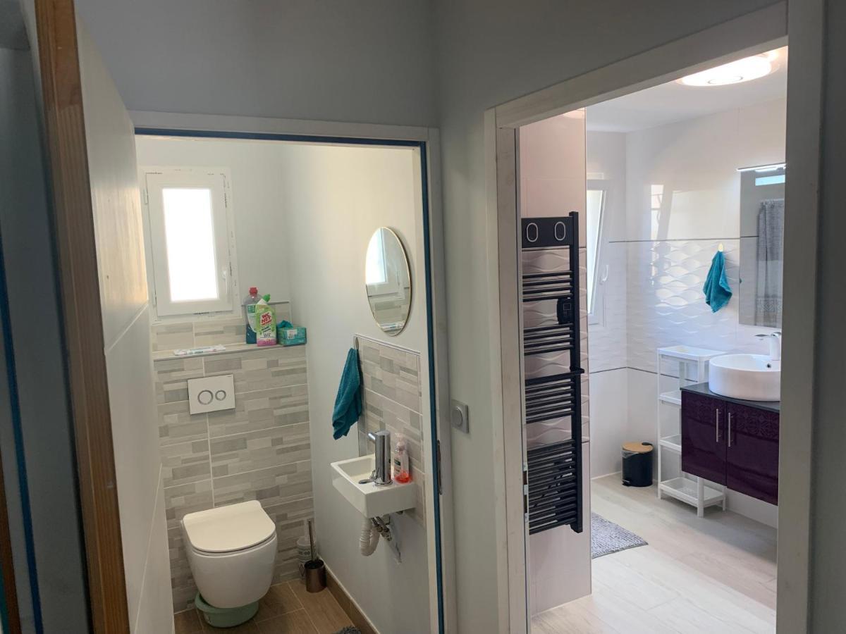Chambre Privee/Climatisee+Tv /Petit Dejeuner Inclu/Tout Confort Nevers Exteriör bild