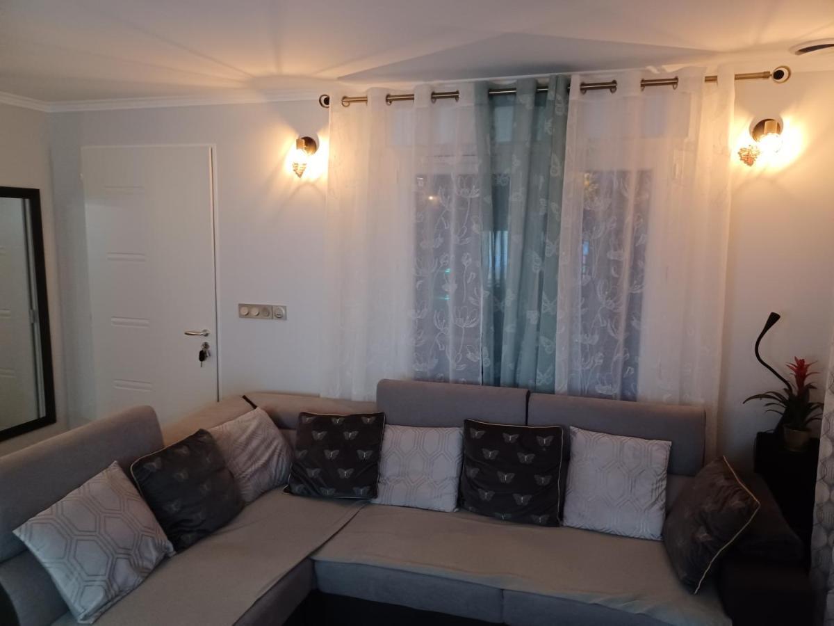 Chambre Privee/Climatisee+Tv /Petit Dejeuner Inclu/Tout Confort Nevers Exteriör bild