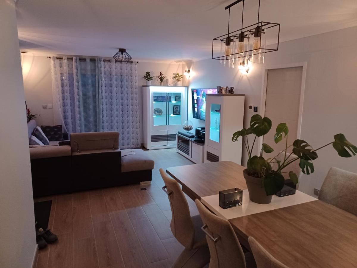 Chambre Privee/Climatisee+Tv /Petit Dejeuner Inclu/Tout Confort Nevers Exteriör bild