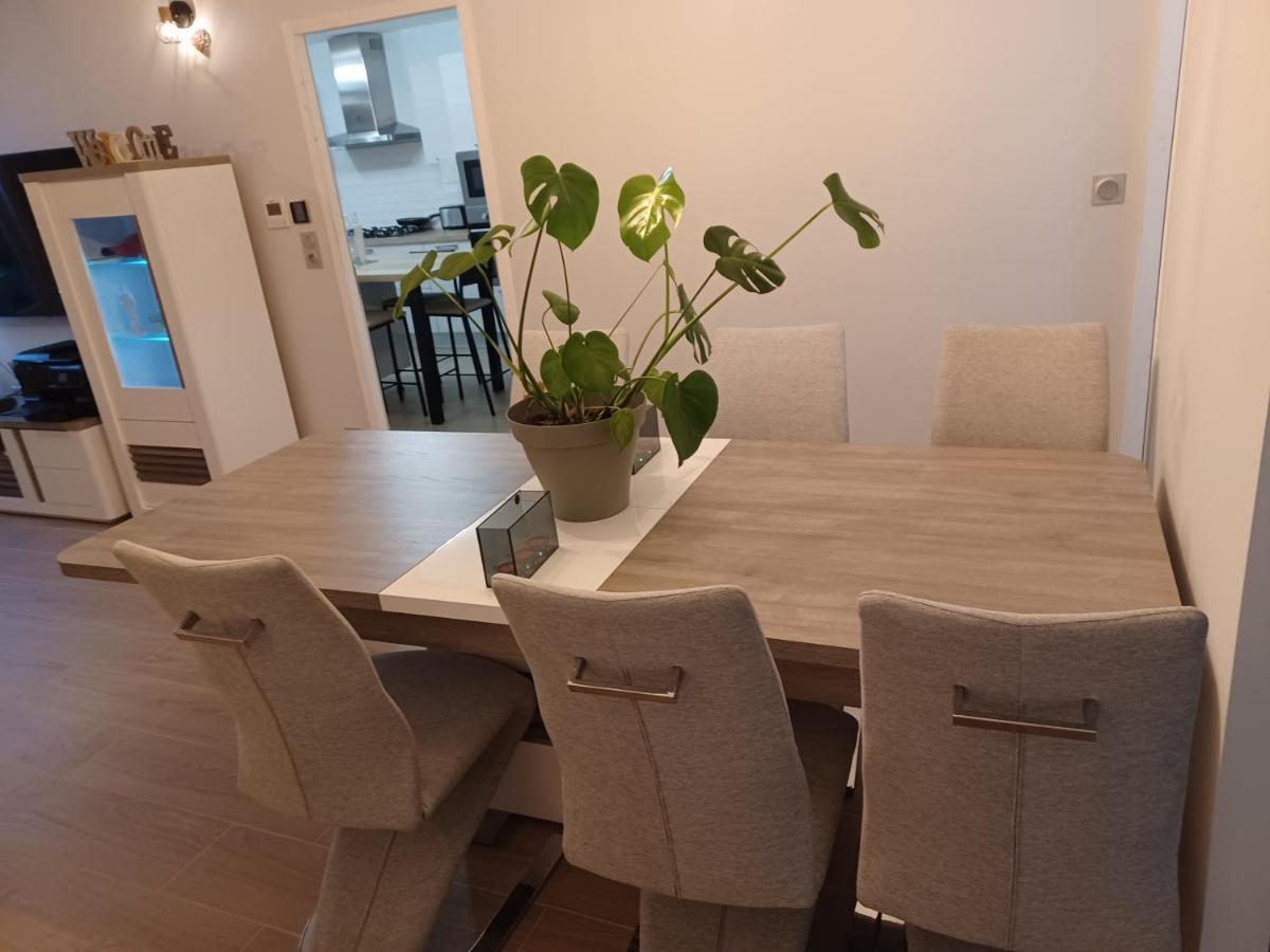 Chambre Privee/Climatisee+Tv /Petit Dejeuner Inclu/Tout Confort Nevers Exteriör bild